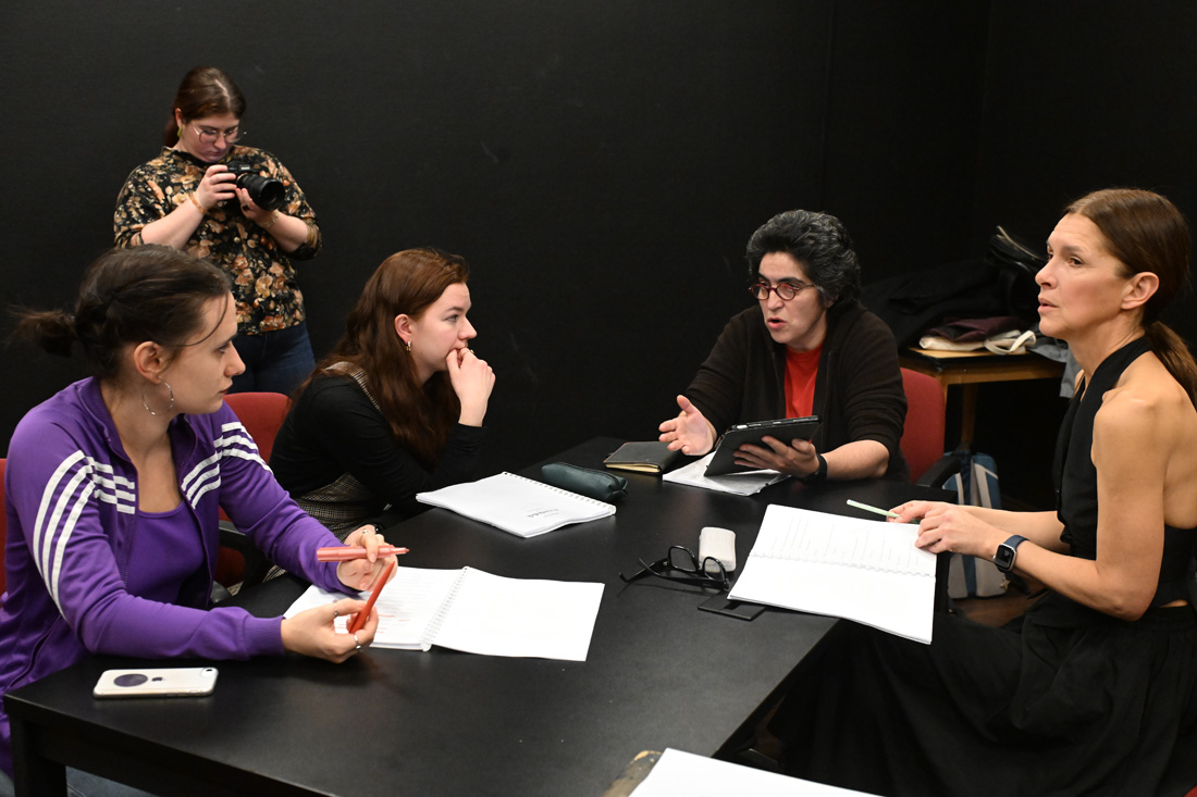 06_cselÚdekolvaso_251210