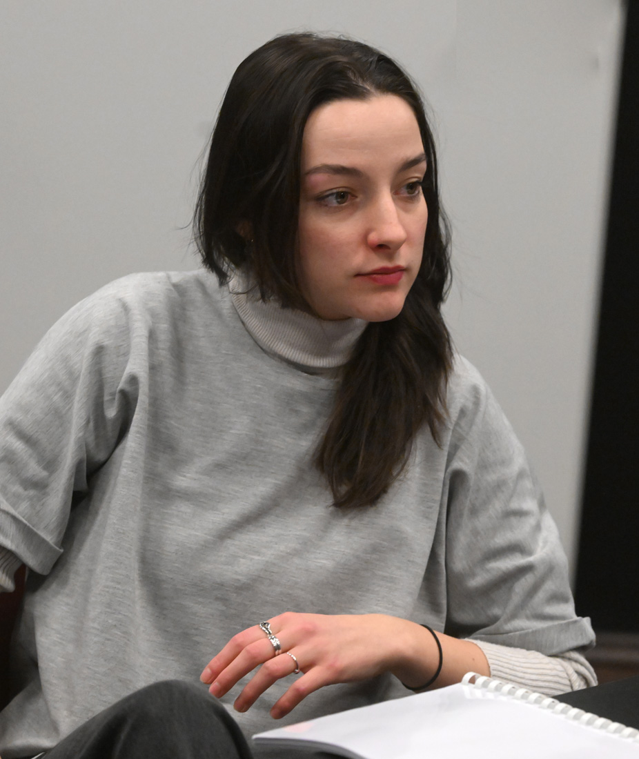 28_cselÚdekolvaso_251210