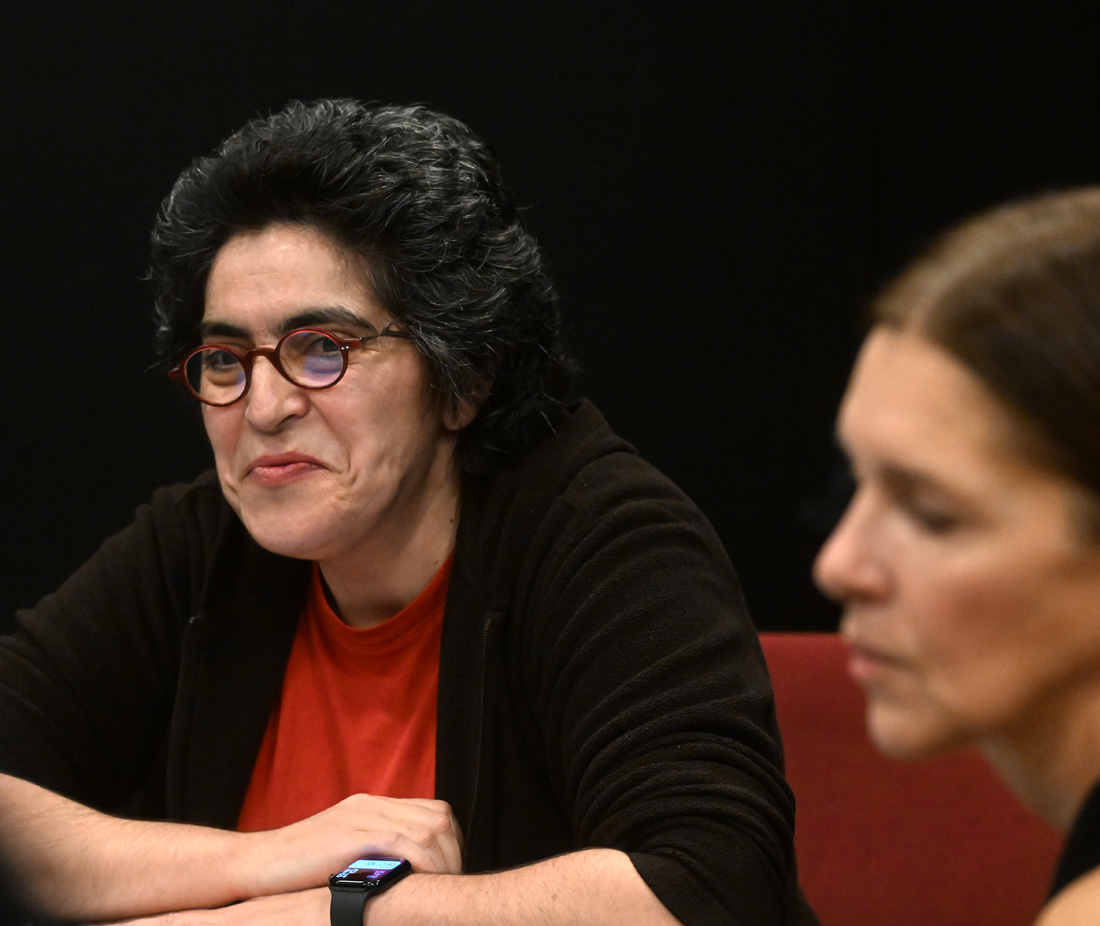 35_cselÚdekolvaso_251210