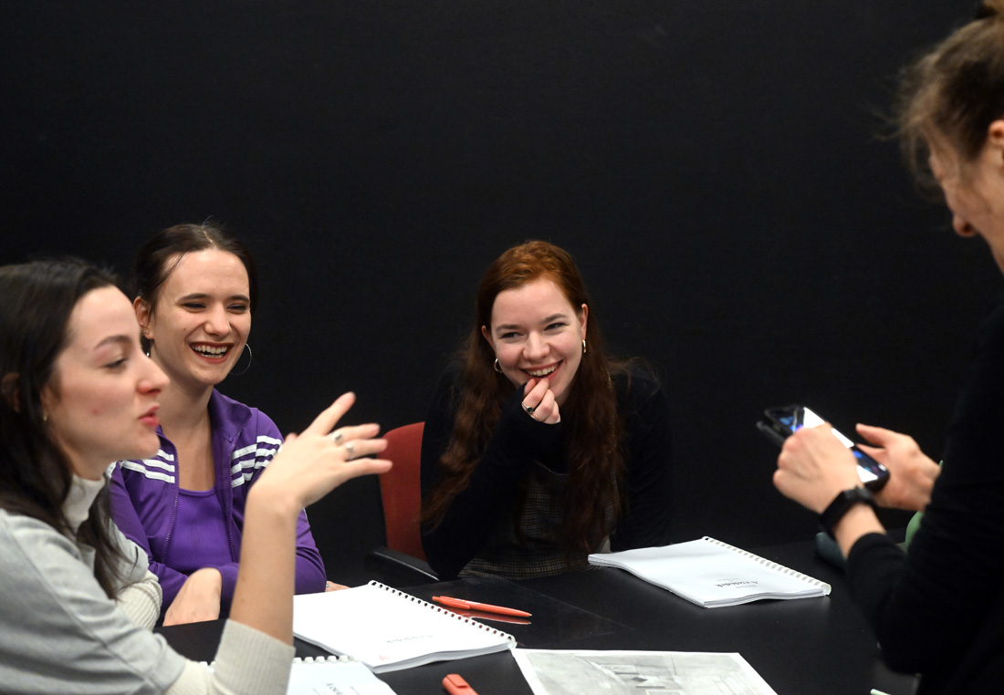 55_cselÚdekolvaso_251210